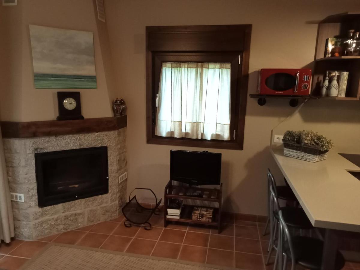 Finca O Loureiro Ames ภายนอก รูปภาพ
