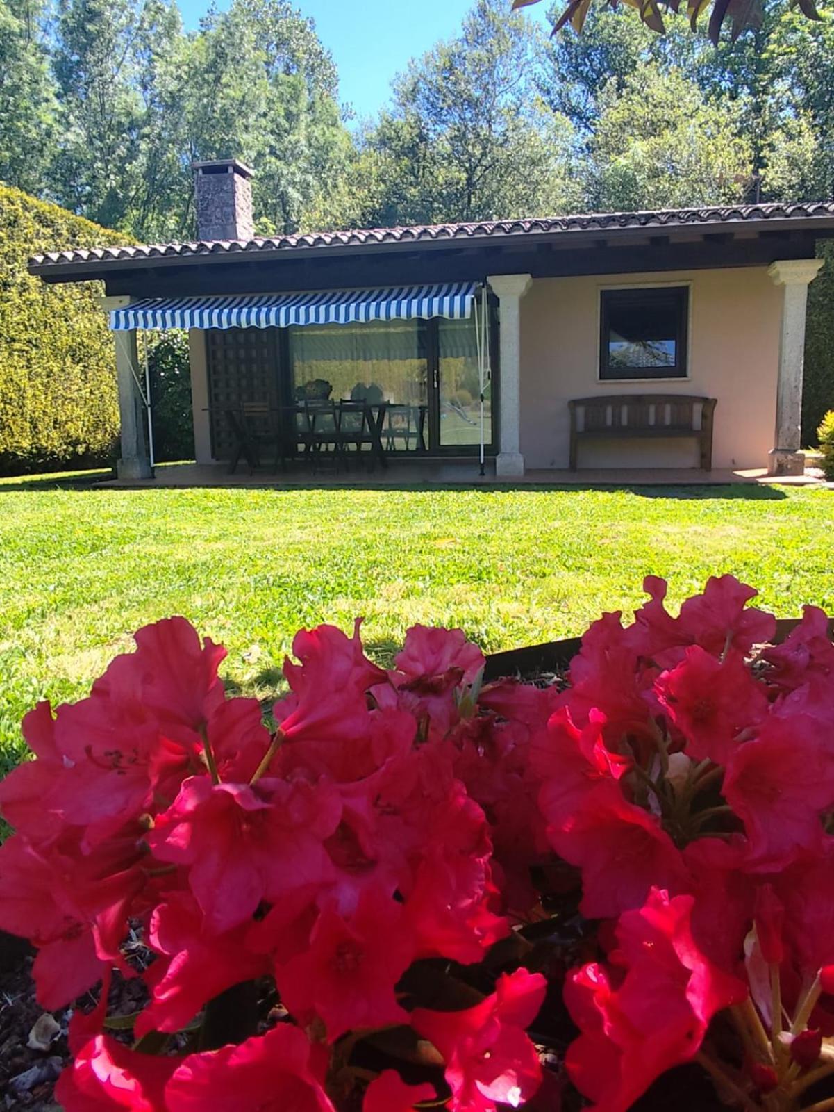 Finca O Loureiro Ames ภายนอก รูปภาพ
